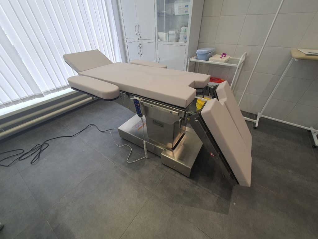 Частная клиника ProДвижение г. Москва, стол операционный Фаура-4ЭМ-4